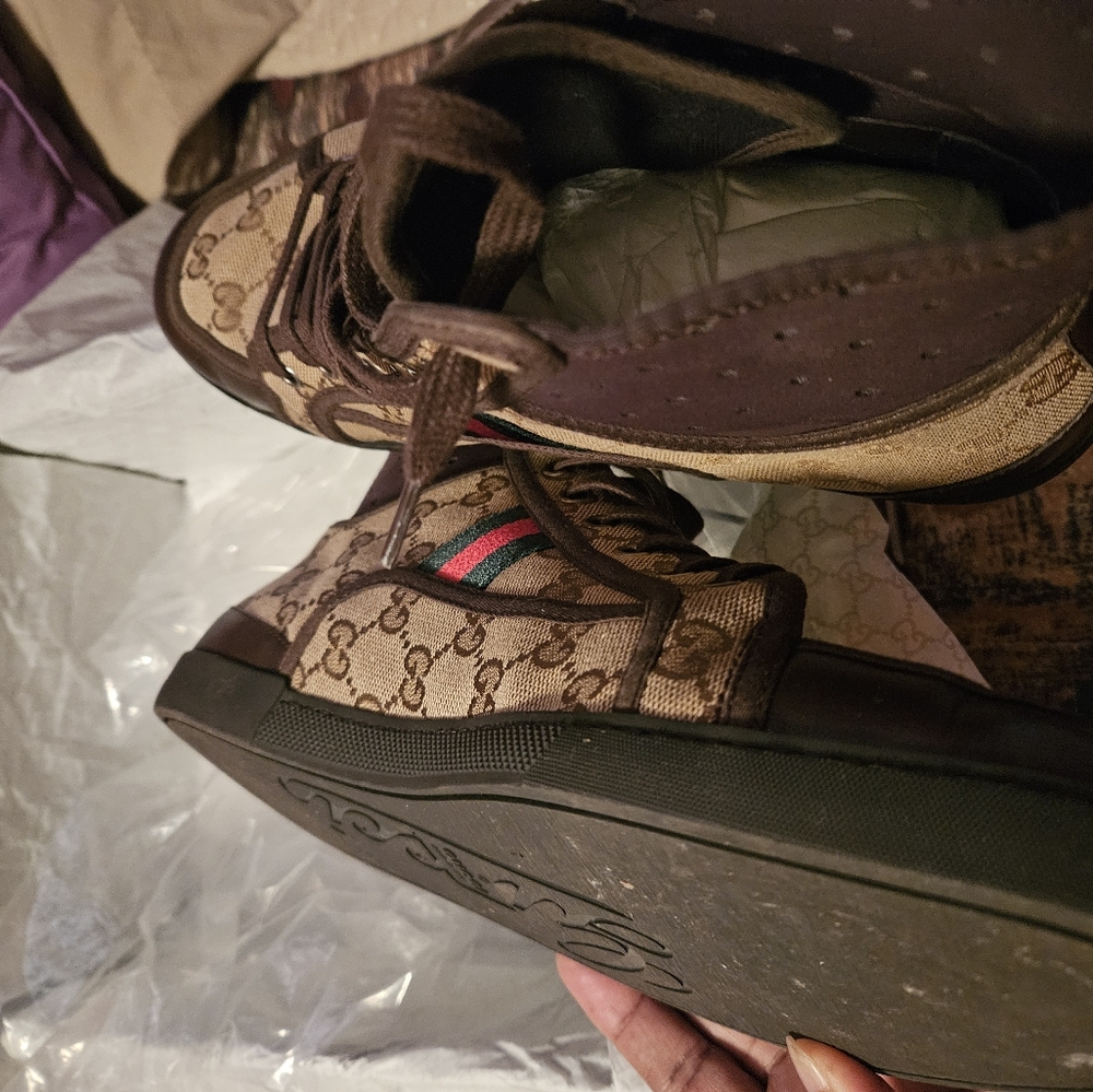 Gucci Men's Tan and Brown Sneakers